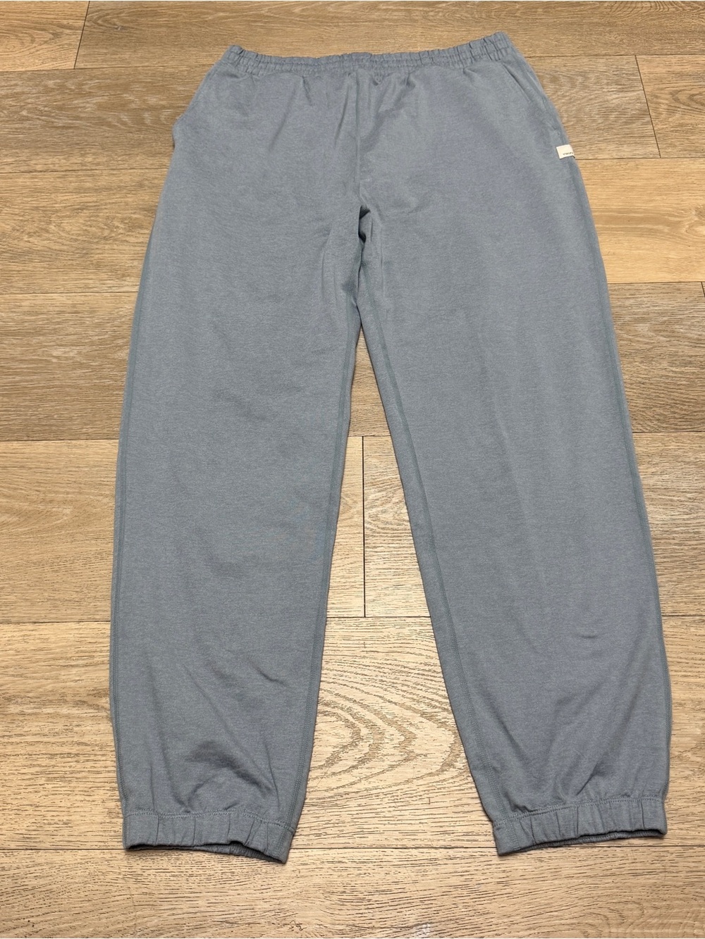 Vuori Boyfriend Sweatpant Jogger Women's Medium DreamKnit Heather Blue VW457 - Picture 3 of 12